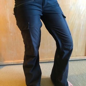 Volcom women’s snowboard pants